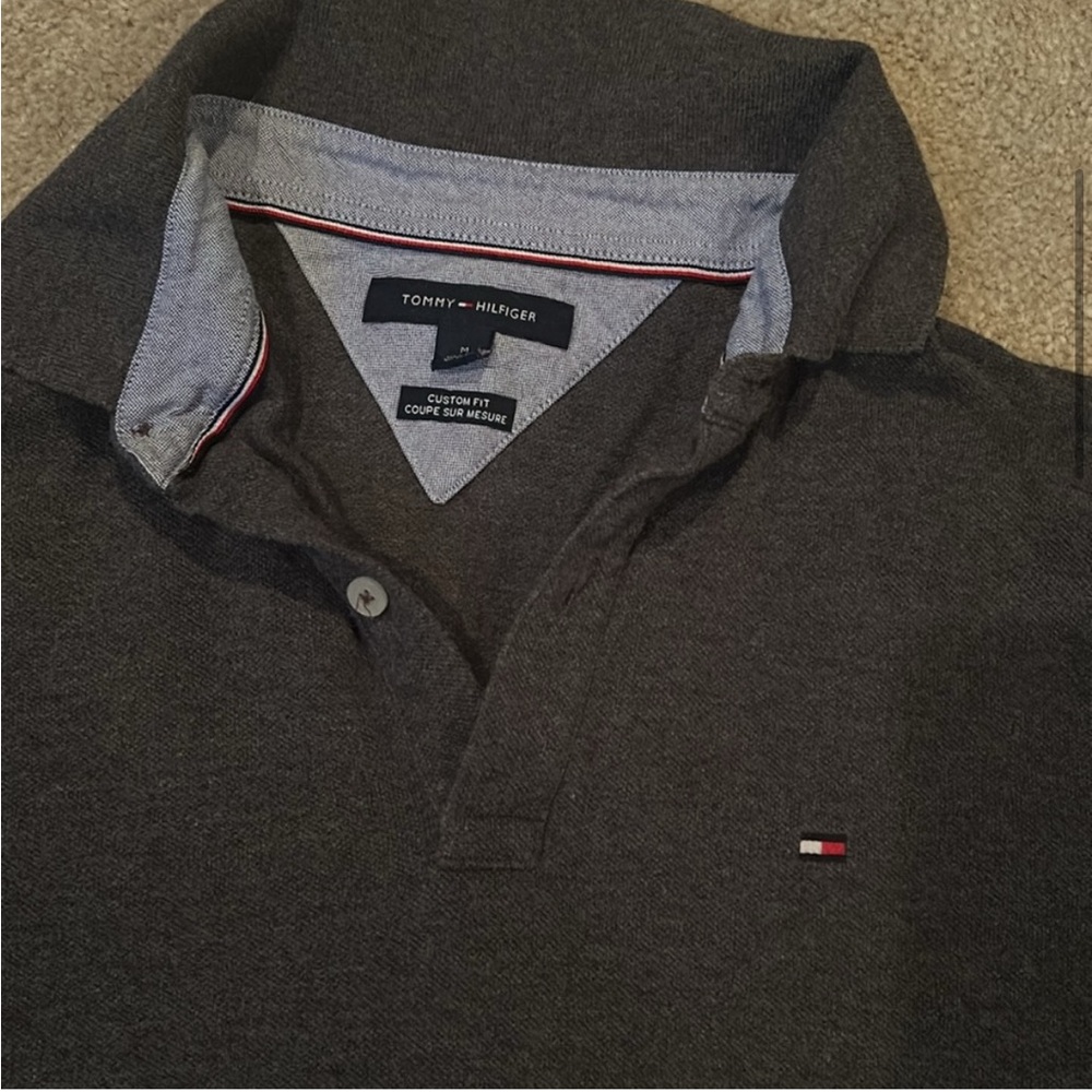 Tommy Hilfiger Men's Gray Polo Shirt - Picture 2 of 3